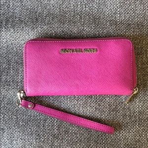 Michael Kors Wallet.